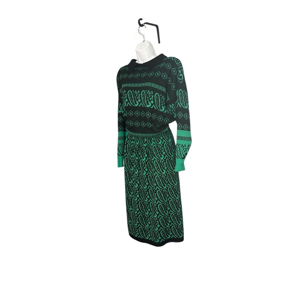 Lauren Steele Vintage 80s‎ Holiday Knit Sweater & Skirt Set Black Green Paisley